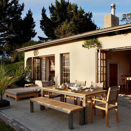Hiwi At Tahi - Luxury Bungalow With Seaviews Pataua Экстерьер фото